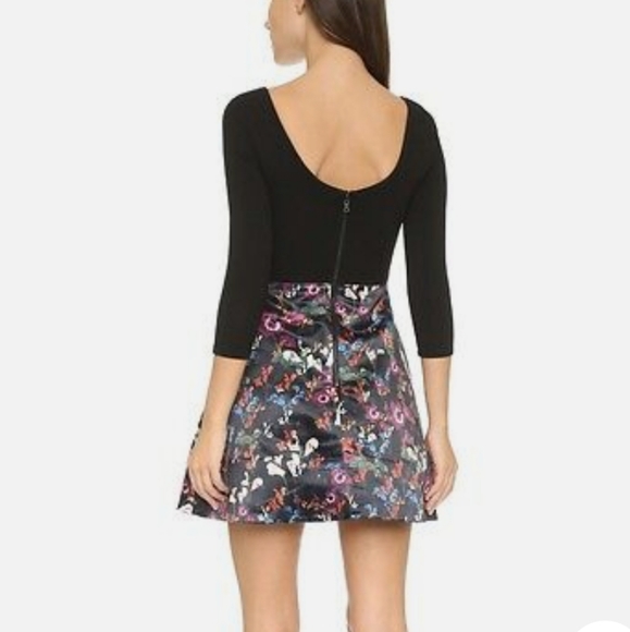 NWT alice + olivia Amie Fall Garden Print Black Long Sleeve Fit Flare Dress Sz 4 - Picture 3 of 14
